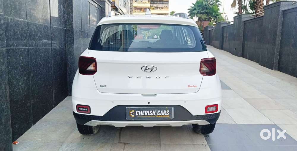 Hyundai Venue Sx Plus Turbo Dct, 2022, Petrol