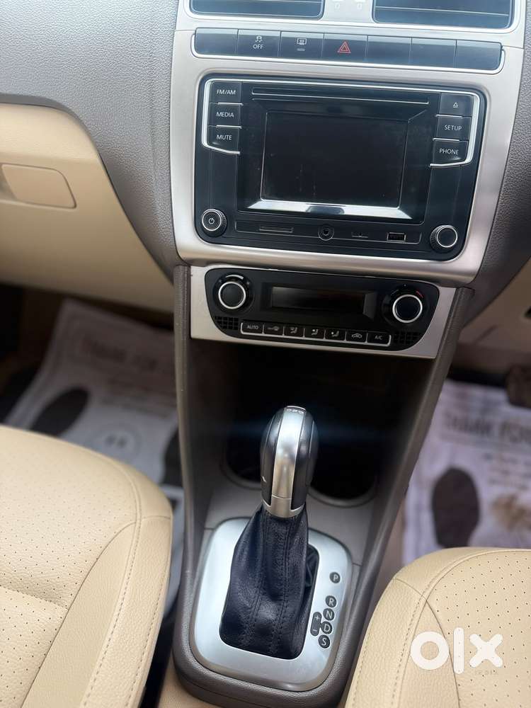 Volkswagen Vento 1.2 Tsi Highline Plus At, 2017, Petrol