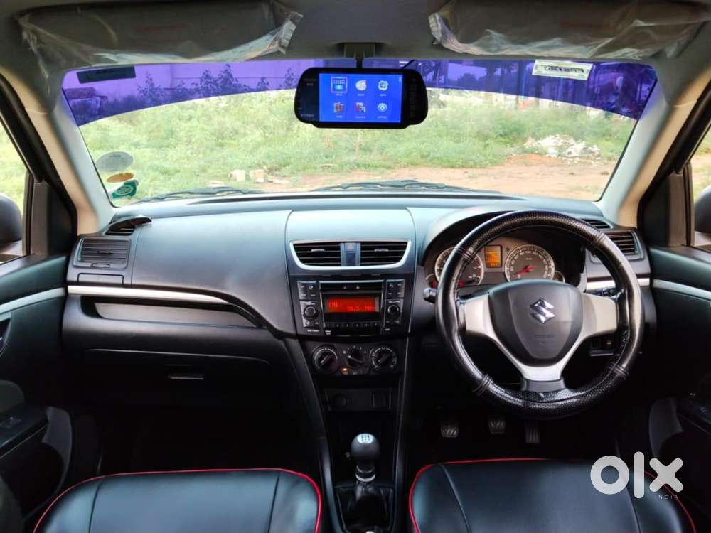 Maruti Suzuki Swift Vxi Optional, 2016, Petrol