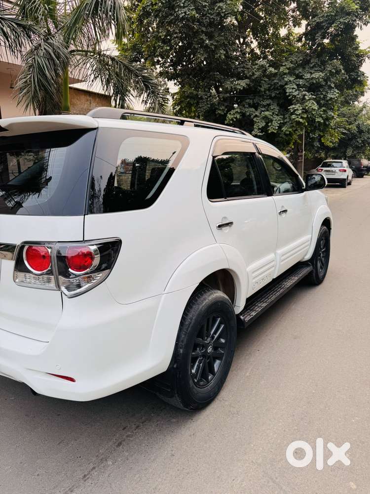Toyota Fortuner 3.0 4x4 Manual, 2015, Diesel