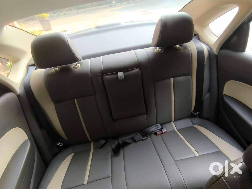 Volkswagen Vento 1.2 Tsi Highline At, 2015, Petrol
