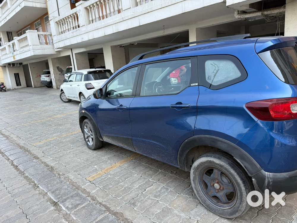 2022 Renault Triber Petrol Manual