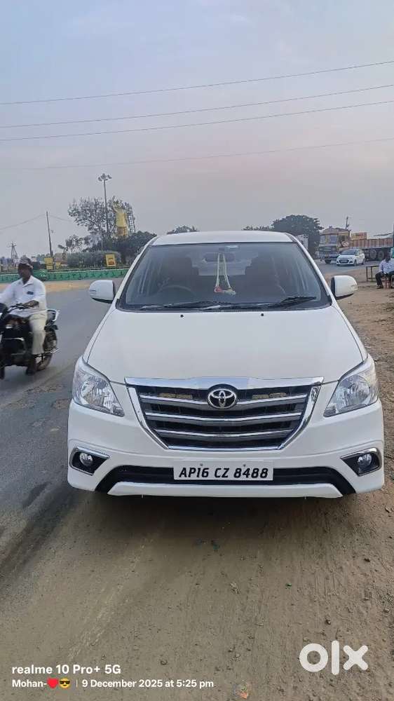 Toyota Innova 2015 Diesel 275000 Km Driven Well Maintained Chilled Ac