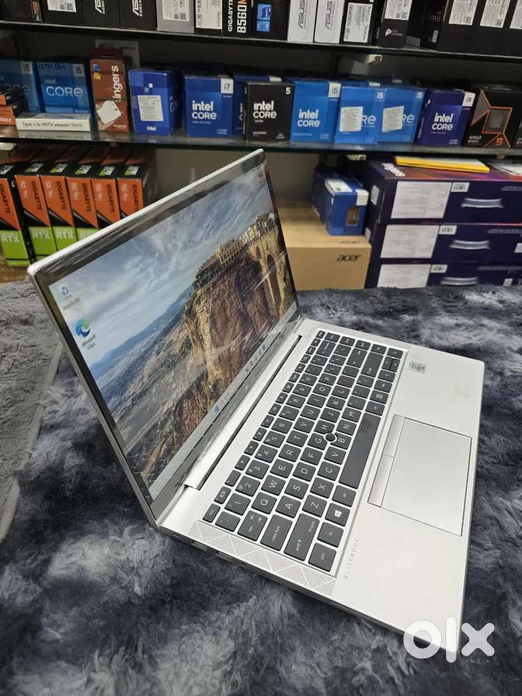 HP 830 G5 LAPTOP  I5/8TH/8GBRAM/256GBSSD
