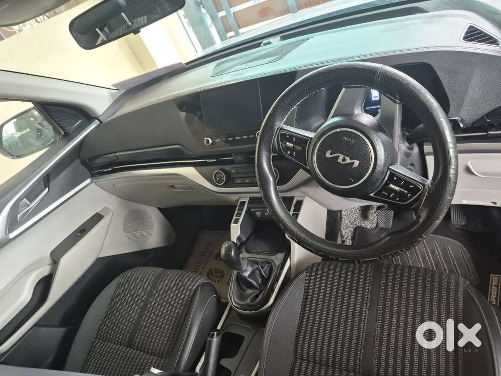 Kia Carens Premium 2023