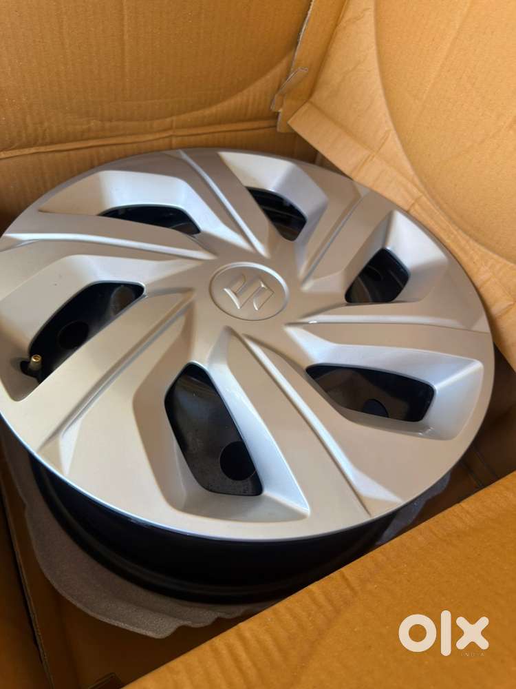 Victoris Tyre Rim With Wheel Cover Total 4