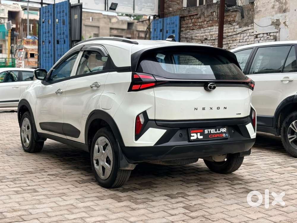 Tata Nexon Fearless Plus (ps) 1.2 Icng 6mt Red Dark Edition, 2024, P..