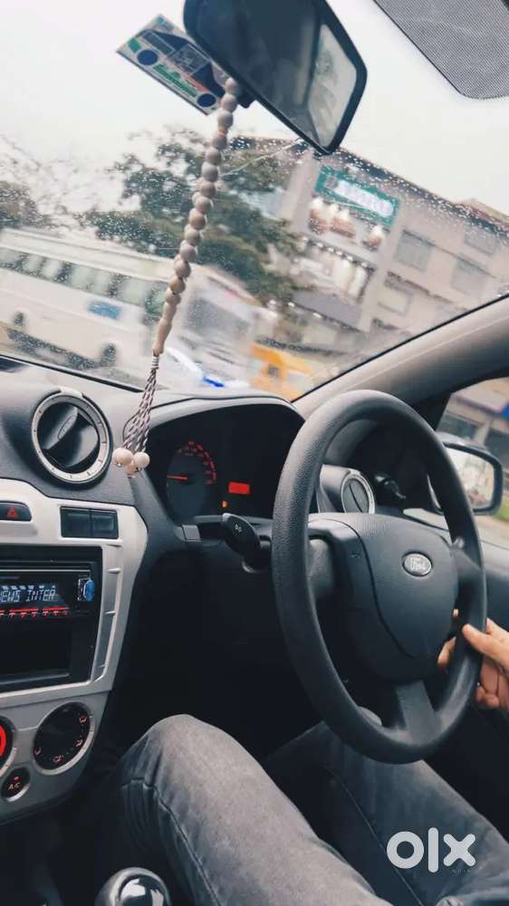 Ford Figo.    .