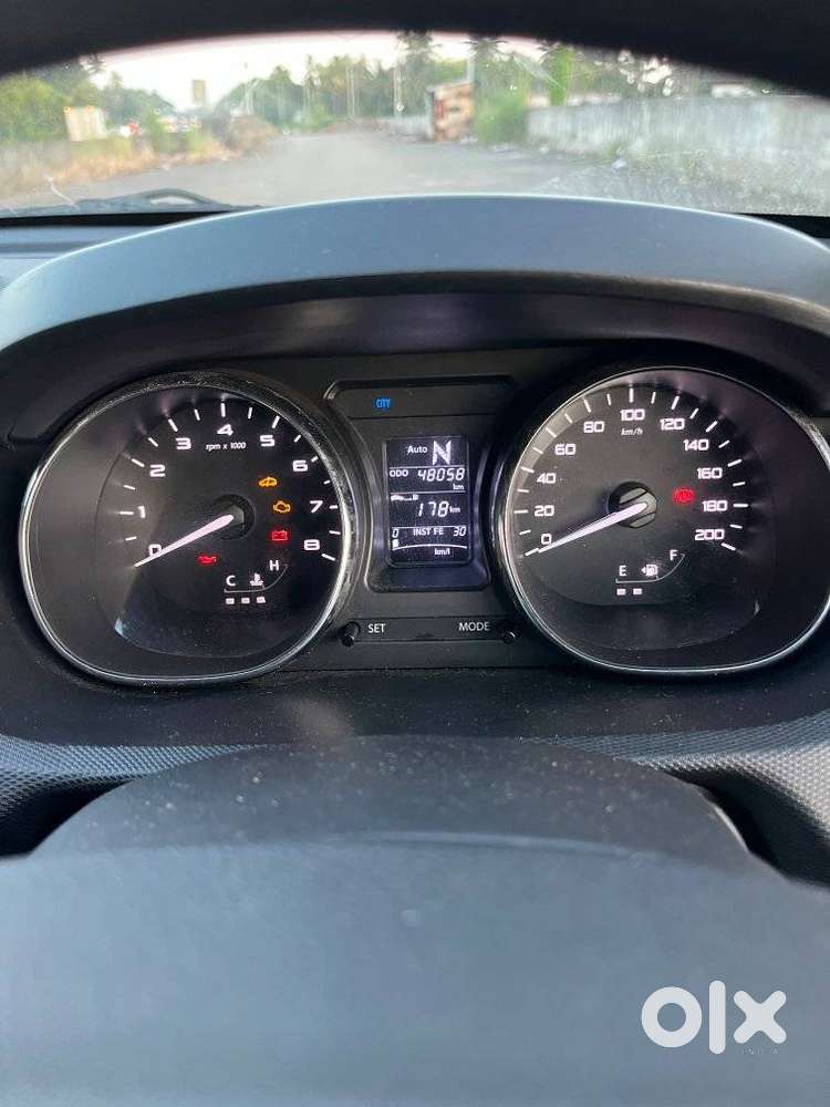 Tata Tiago 1.2 Revotron Xza, 2018, Petrol