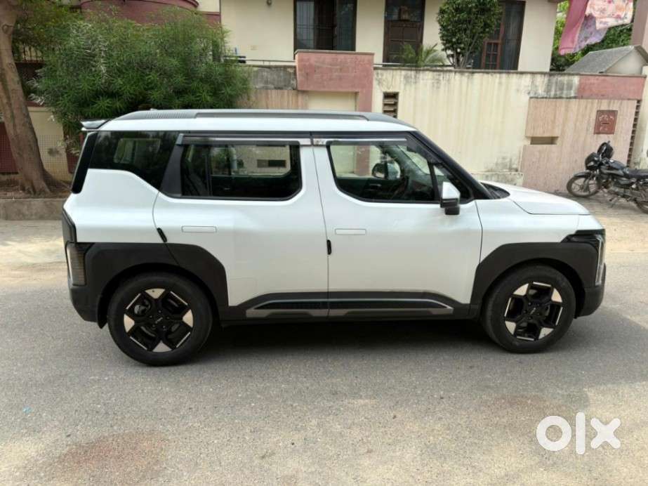Kia Syros Htk Plus Turbo Dct, 2025, Petrol