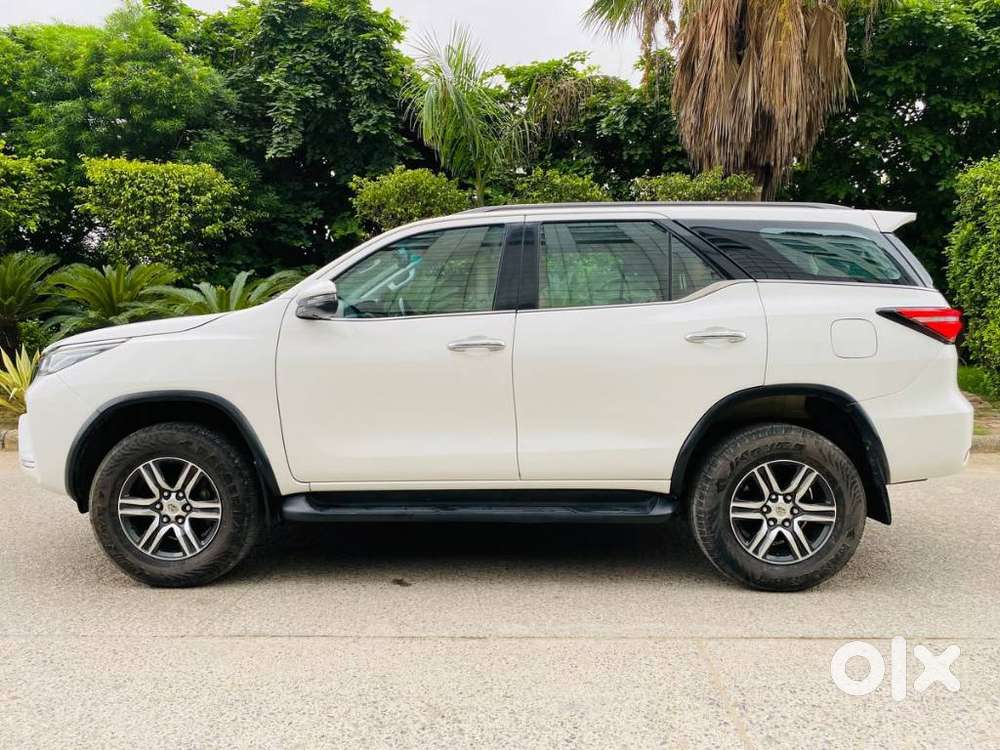 Toyota Fortuner 4x2 At 2.8 Diesel, 2021, Diesel