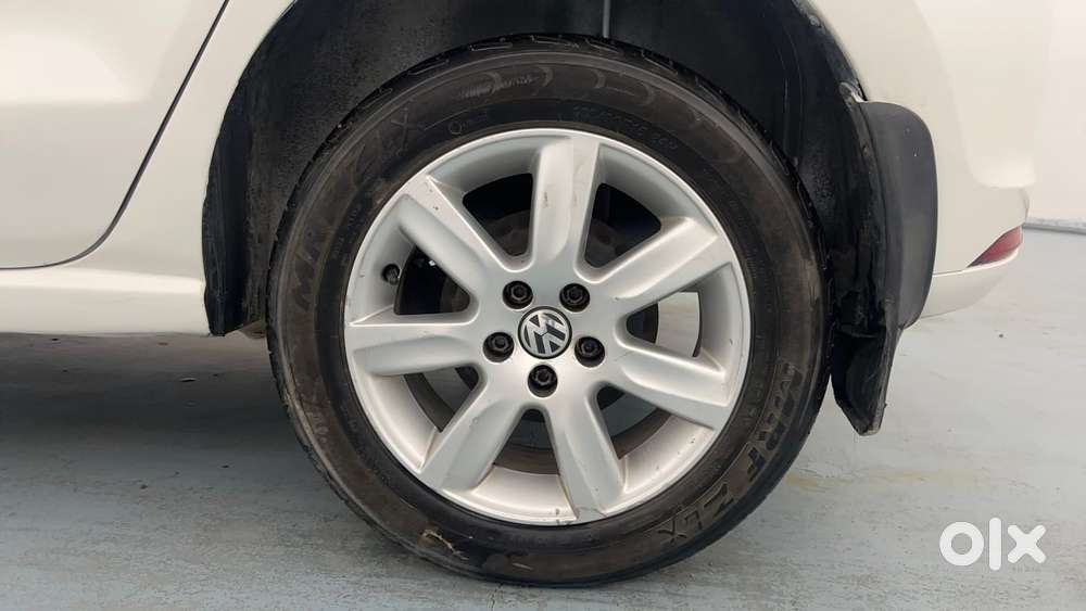 Volkswagen Polo Petrol Comfortline 1.2l, 2015, Petrol