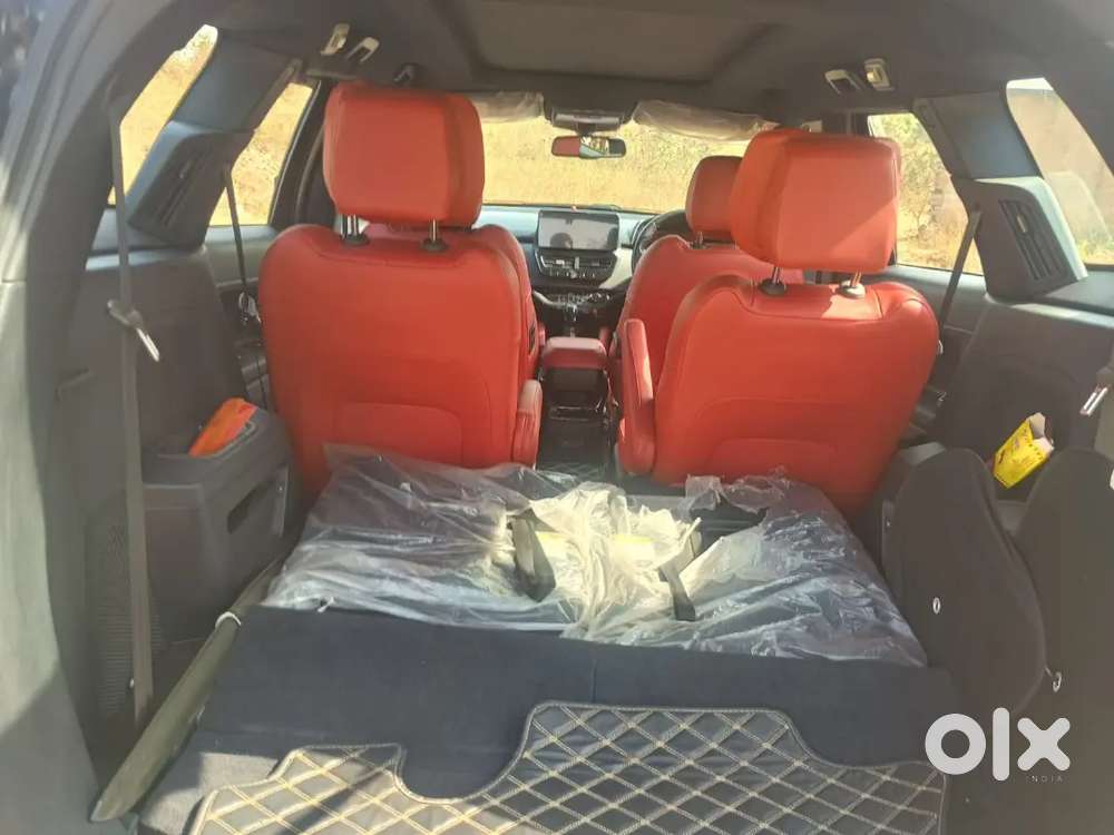 Tata Safari Dark 2023 Edition, Red, 51000 Km