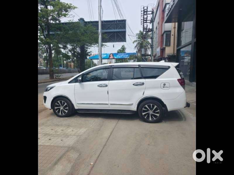 Toyota Innova Crysta [2020-ongoing] 2.4 Gx At 7 Str, 2022, Diesel