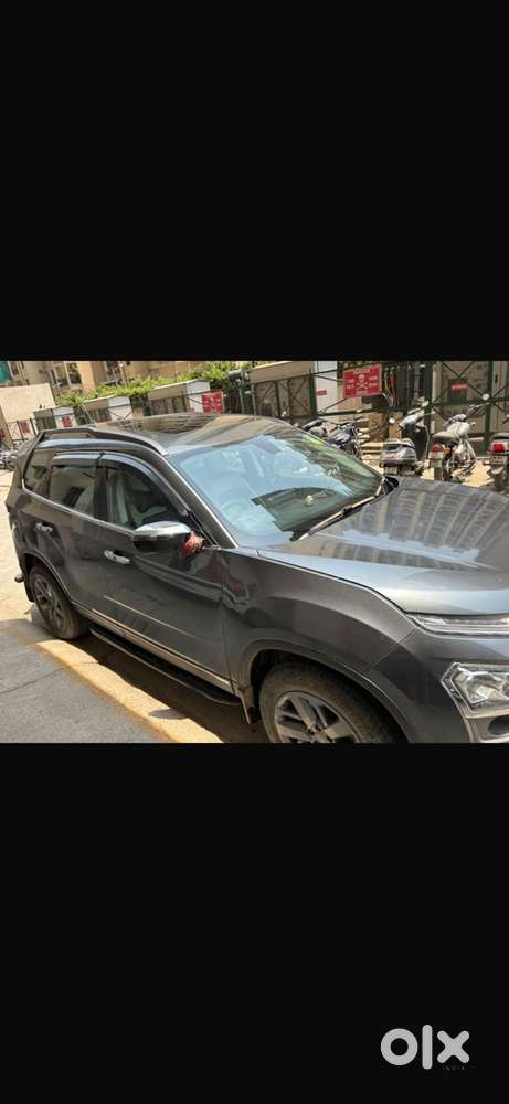 2023 Tata Safari Diesel Manual