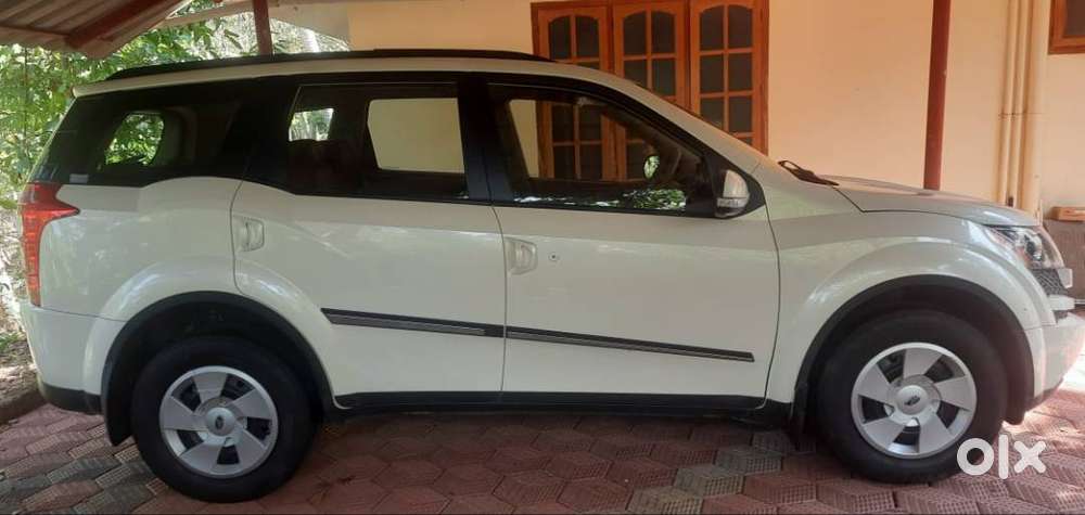 Xuv500 (driven Only 28400 Km) No Accident, Well Maintained