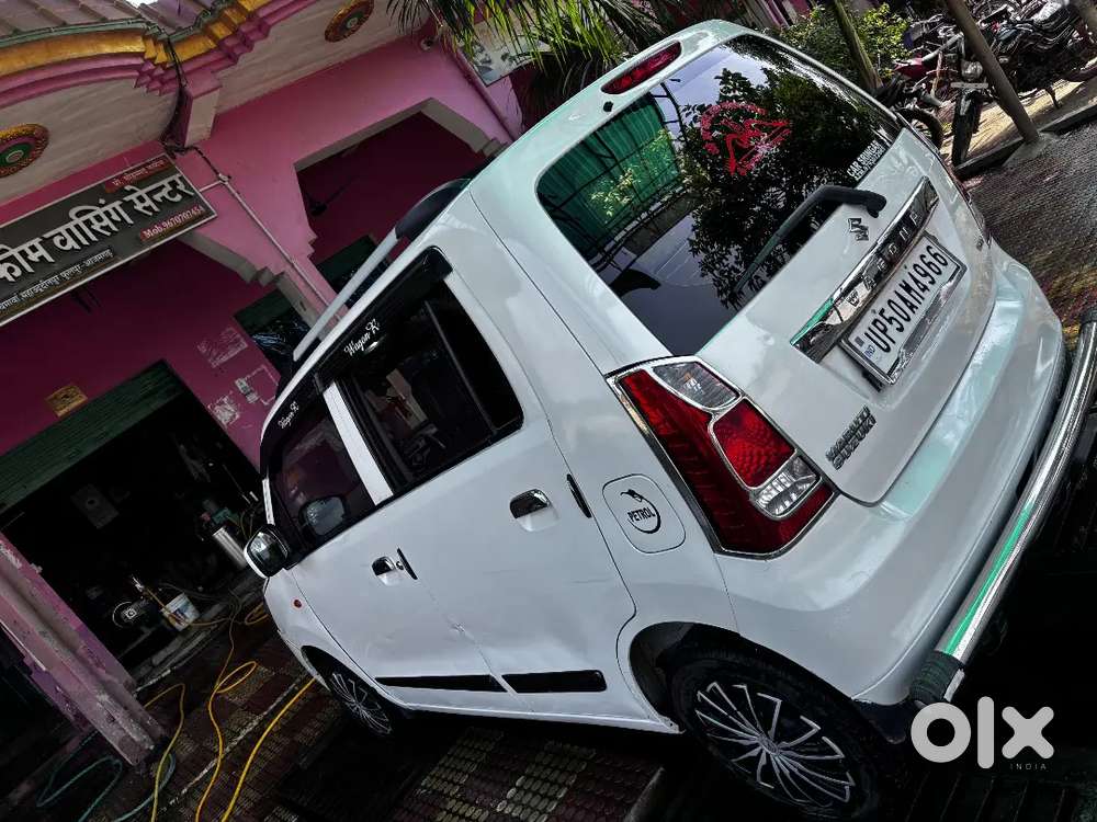 Gadi Me Koe Kami Nhi Hai