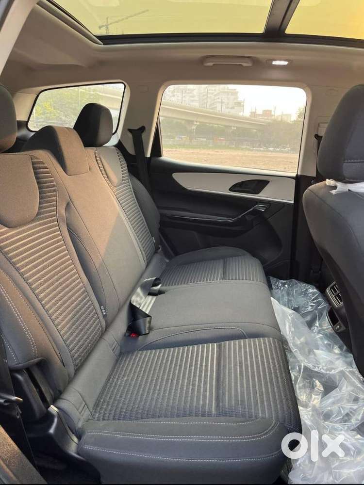 Mahindra Xuv700 2.2 Ax 5 Diesel Mt Str, 2022, Diesel