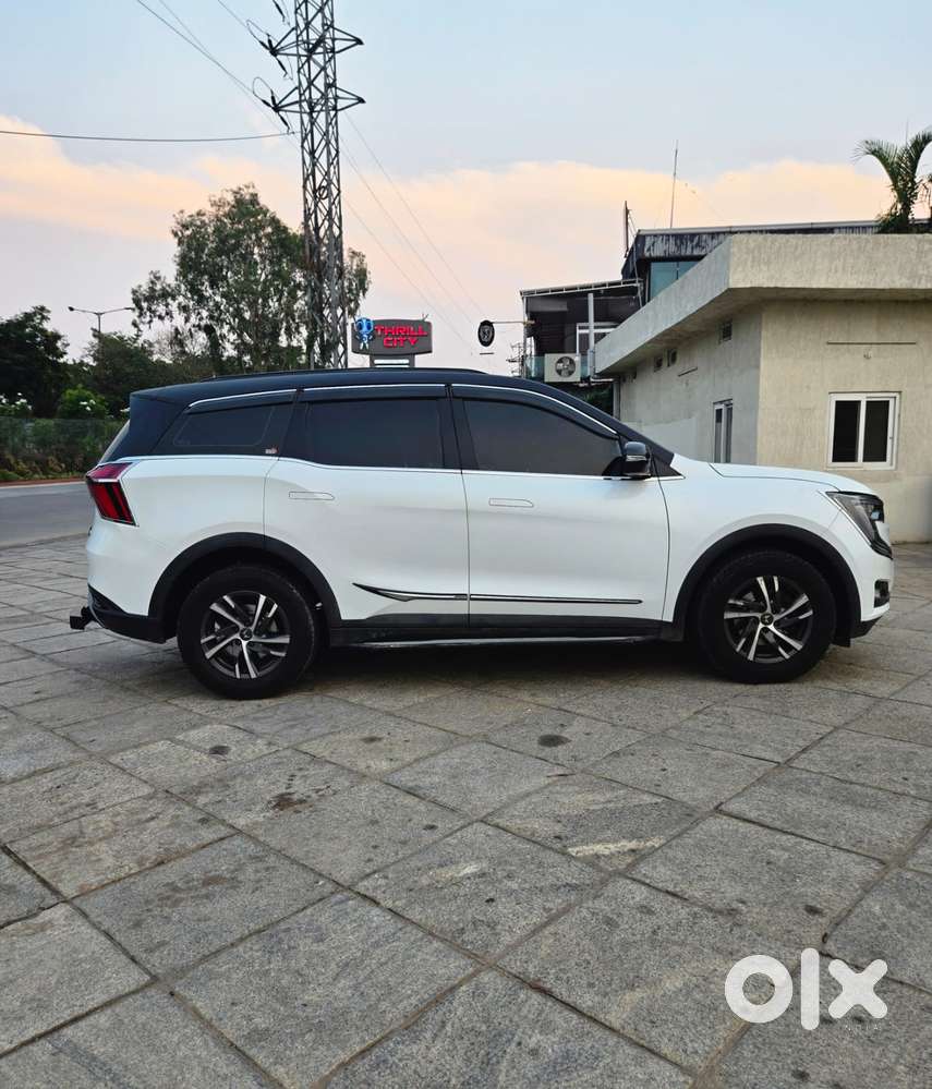 Mahindra Xuv700 2.2 Ax 5 Diesel At Str, 2022, Diesel