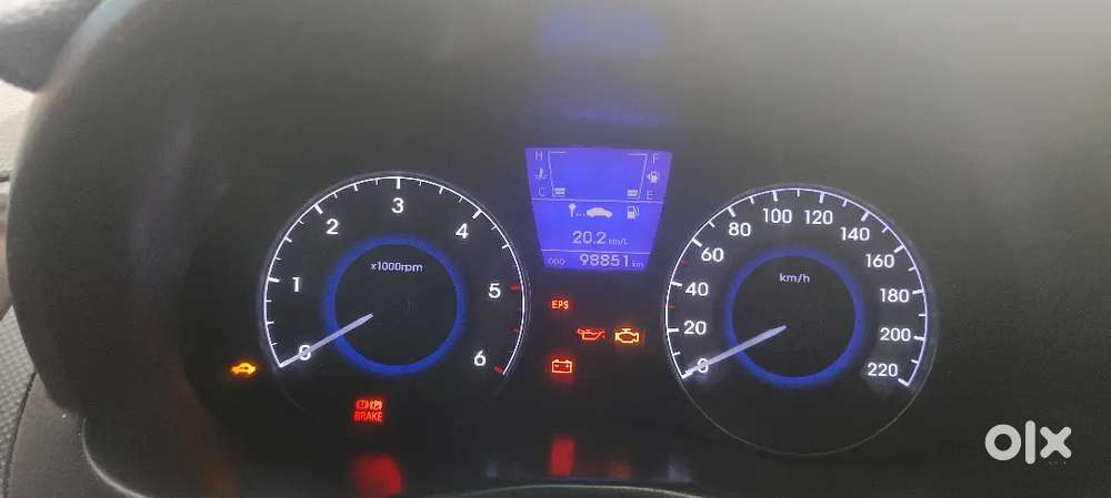 Hyundai Verna 1.6 Sx 2012 Button Start Top End 6air Bag