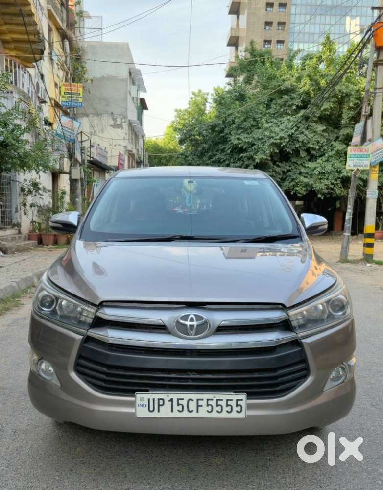 Toyota Innova Crysta 2.8 Zx At 7 Seater, 2017, Diesel