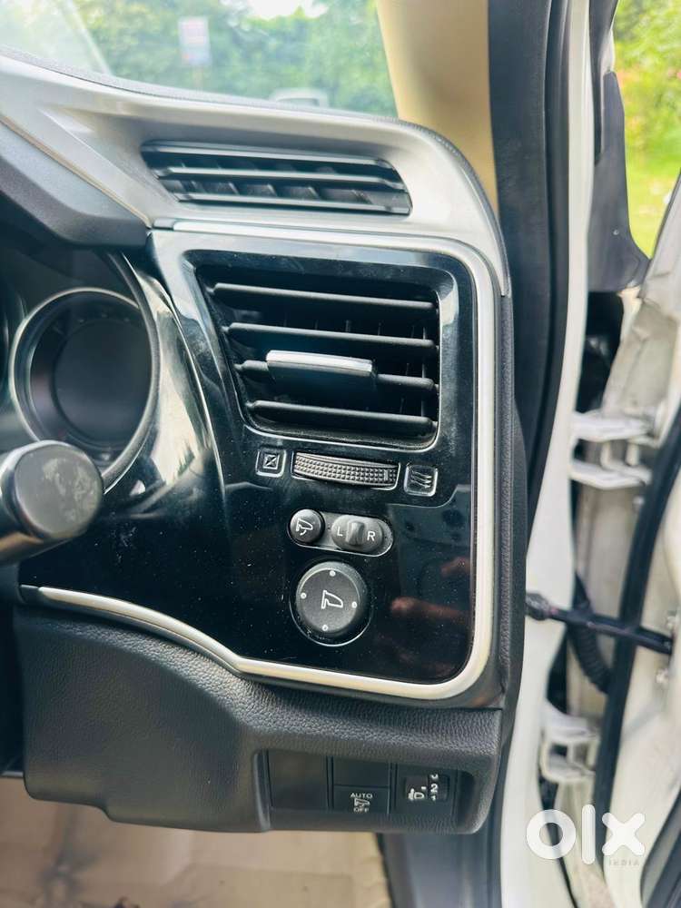 Honda City V Mt Exclusive, 2017, Petrol
