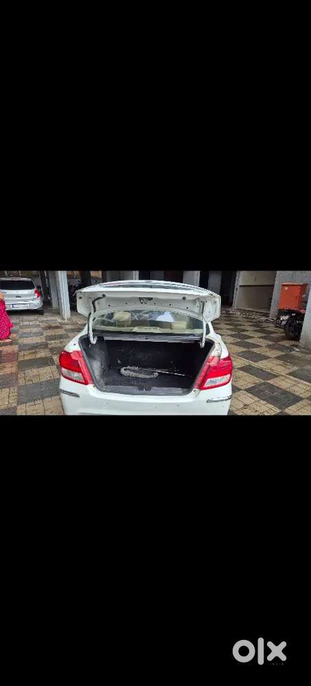Maruti Suzuki Dzire 2017 Petrol Well Maintained