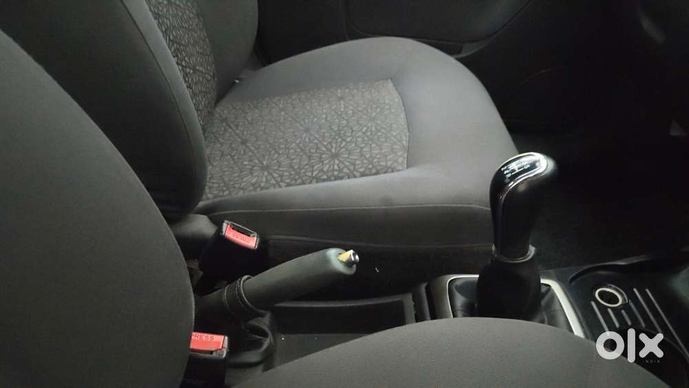 Tata Zest  1.2 Revotron Xt, 2015, Petrol