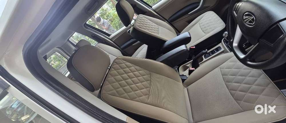 Mahindra Xuv300 W8 (o) 1.5 Diesel Amt, 2017, Diesel