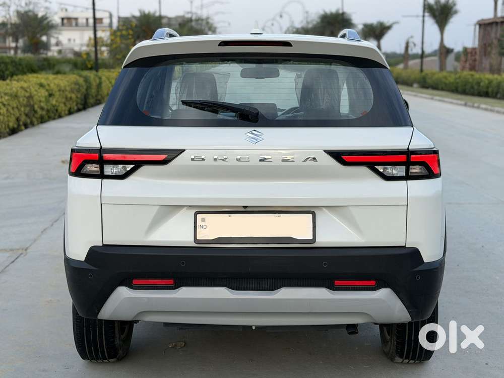 Maruti Suzuki Brezza 1.5 Zxi Plus Smart Hybrid, 2023, Petrol