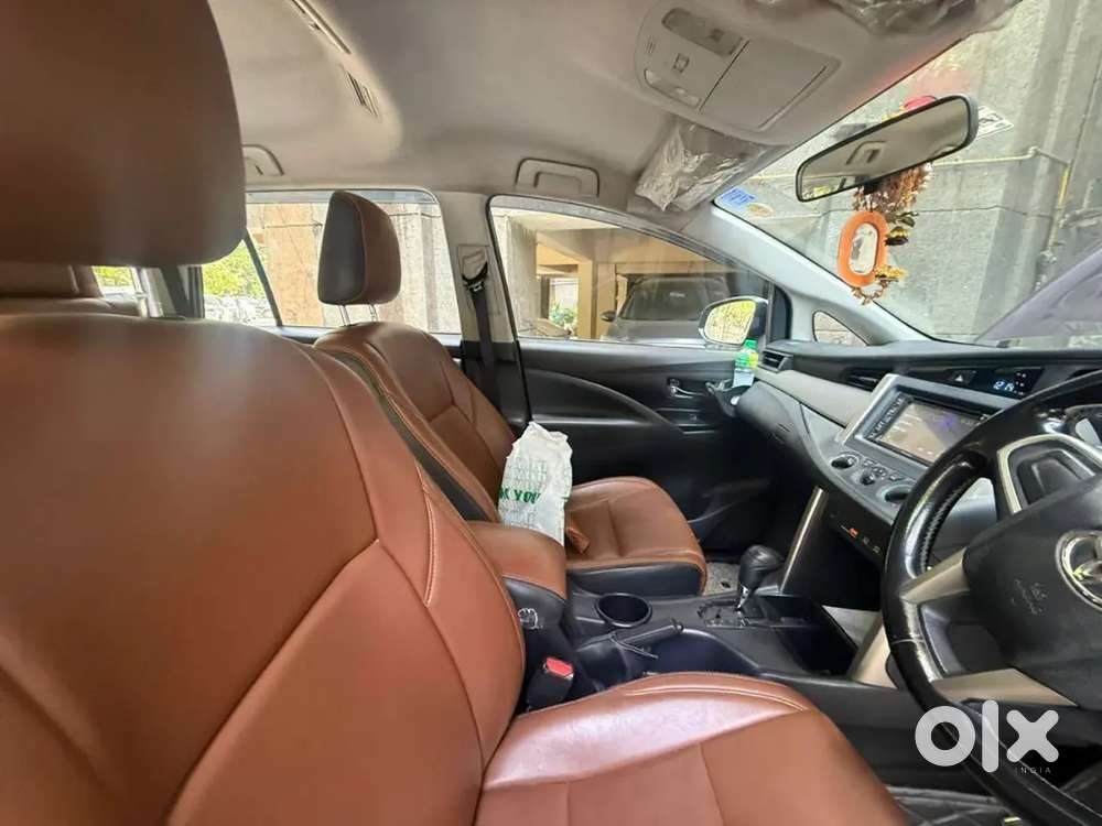 Toyota Innova Crysta 2017 Diesel 120000 Km Driven