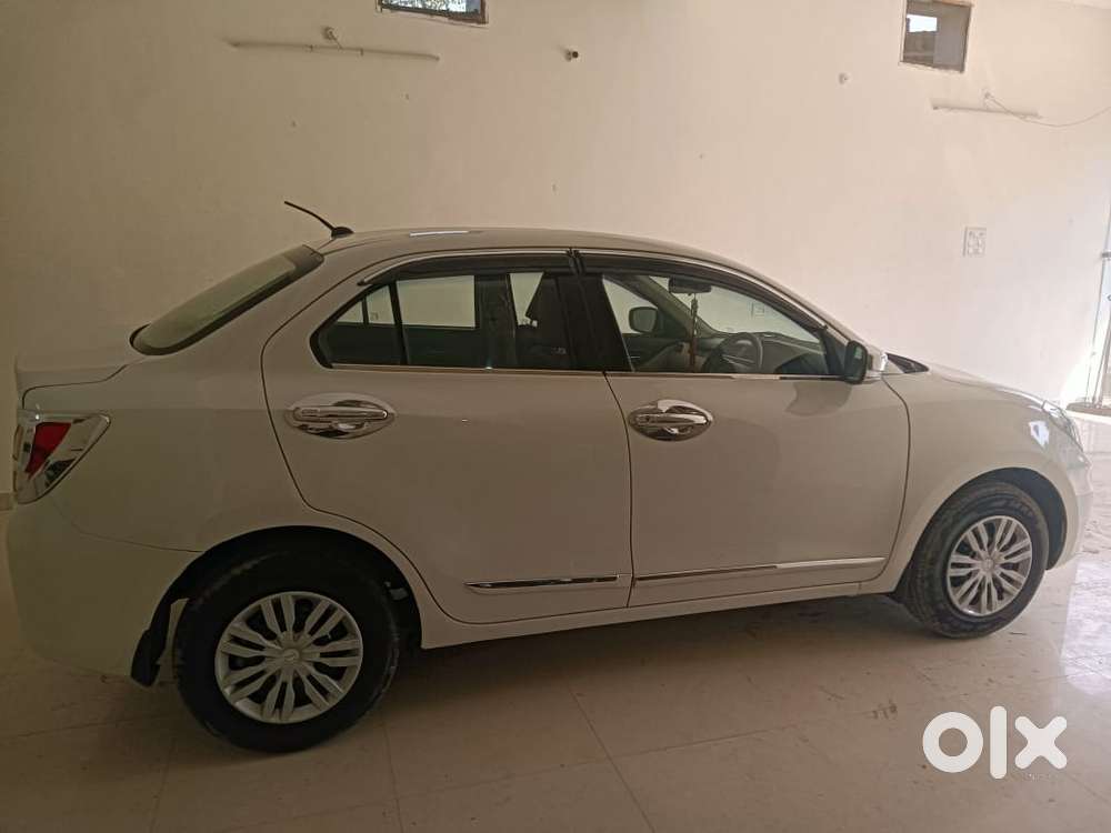 Maruti Suzuki Dzire 1.2 Vxi, 2022, Petrol