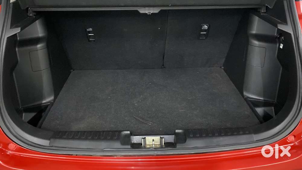 Maruti Suzuki Vitara Brezza 1.5 Zxi Plus Dual Tone, 2020, Petrol