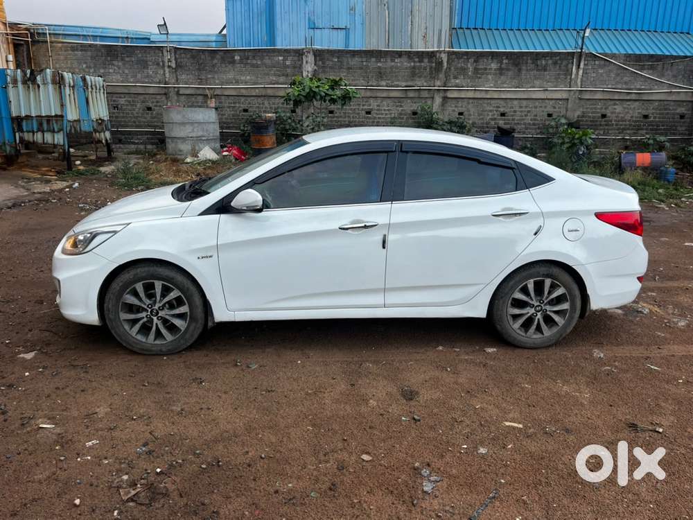 Hyundai Fluidic Verna 2014