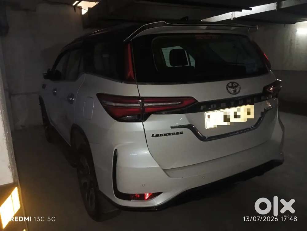 Toyota Fortuner Legender 2024