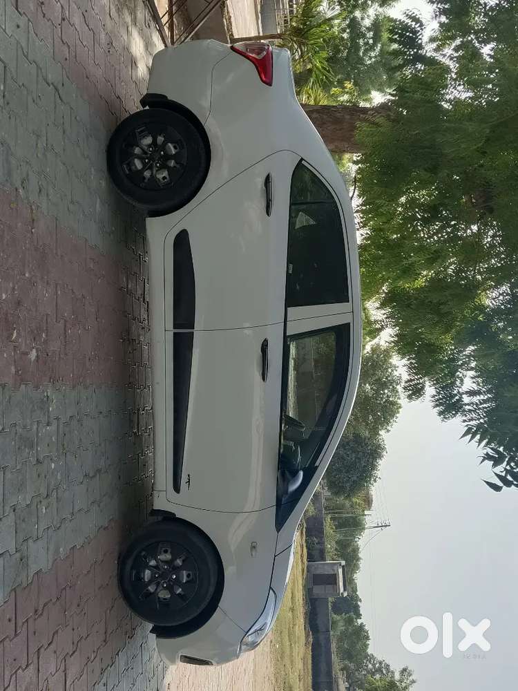 Hyundai Xcent 2018 Petrol And Cng Well Maintained