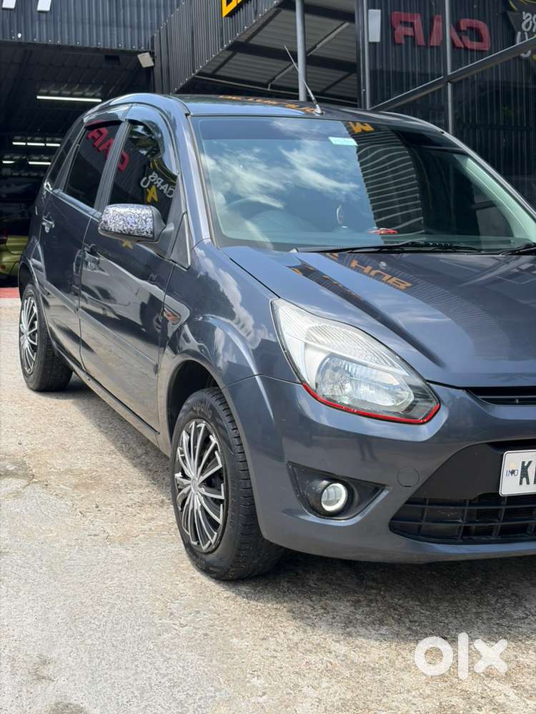 Ford Petrol 2011 Manual Car