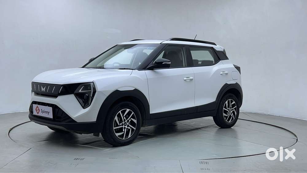 Mahindra Xuv 3xo Ax5 Pm Mt, 2024, Petrol