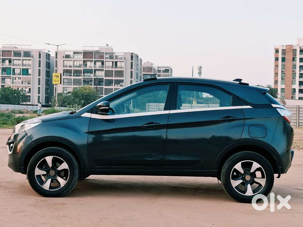 Tata Nexon 1.2 Revotron Xza Plus, 2018, Petrol