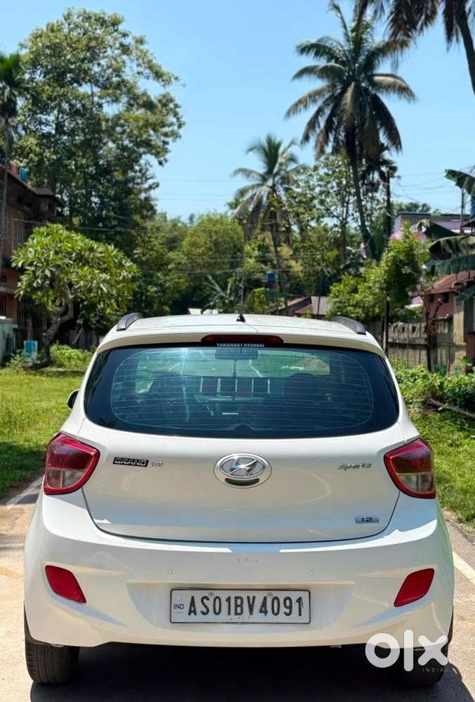 Hyundai Grand I10 2015 Petrol Well Maintained