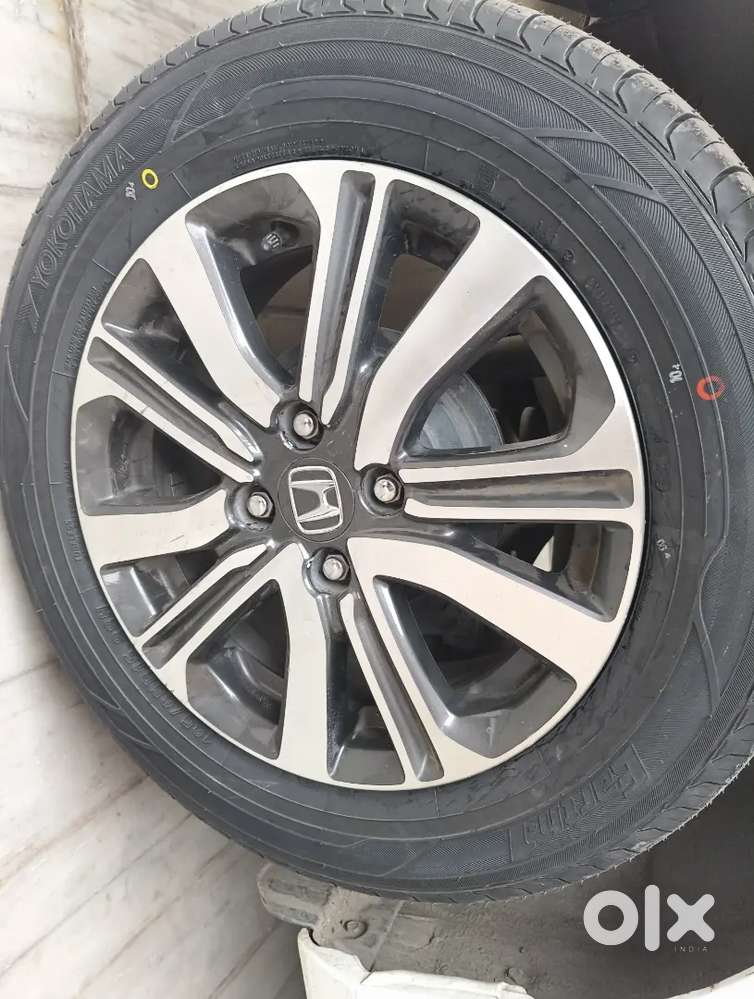 Honda Amaze 2023 Petrol Well Maintained