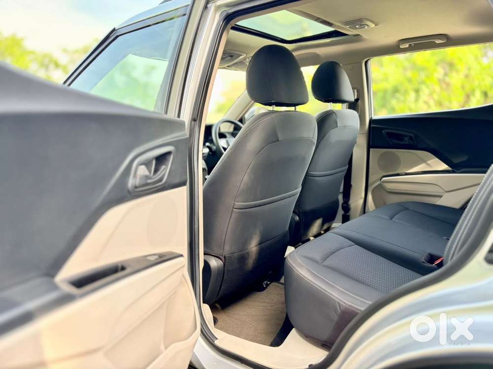 Mahindra Xuv300 W6 Diesel, 2022, Diesel