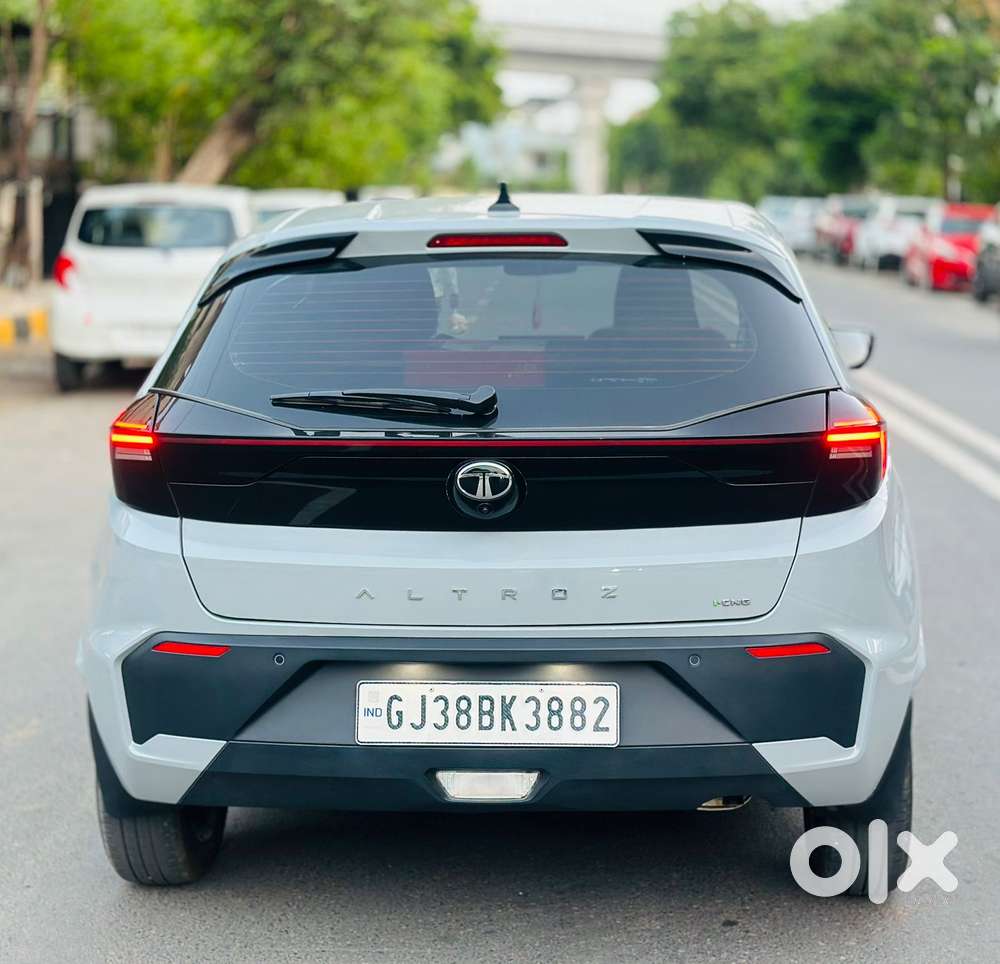 Tata Altroz Xz Plus (s) Icng, 2026, Cng & Hybrids