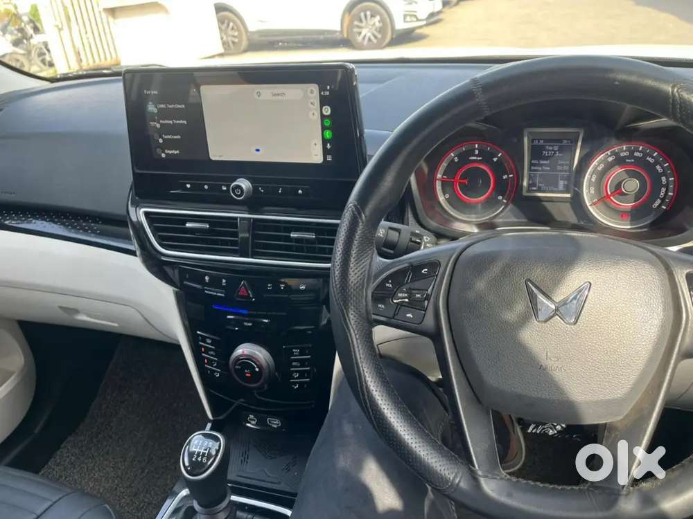 Mahindra Xuv 3xo Mx3 Diesel Manual  2024 December Model  27,000 Km