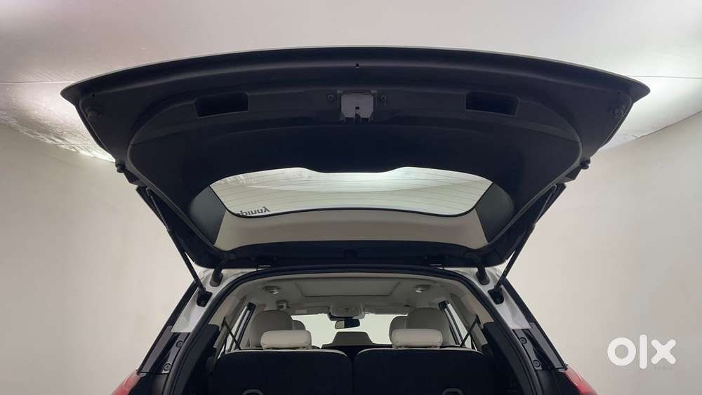 Mahindra Xuv700 2.0 Ax 7 Petrol At Luxury Pack Str, 2022, Petrol