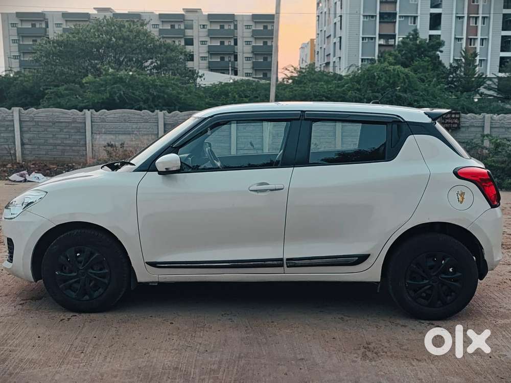 Maruti Suzuki Swift Vxi Abs Bsiv, 2022, Petrol