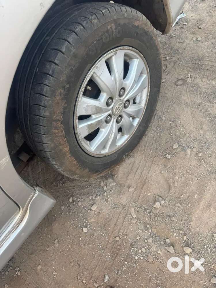 Toyota Innova 2010 Diesel 200000 Km Driven