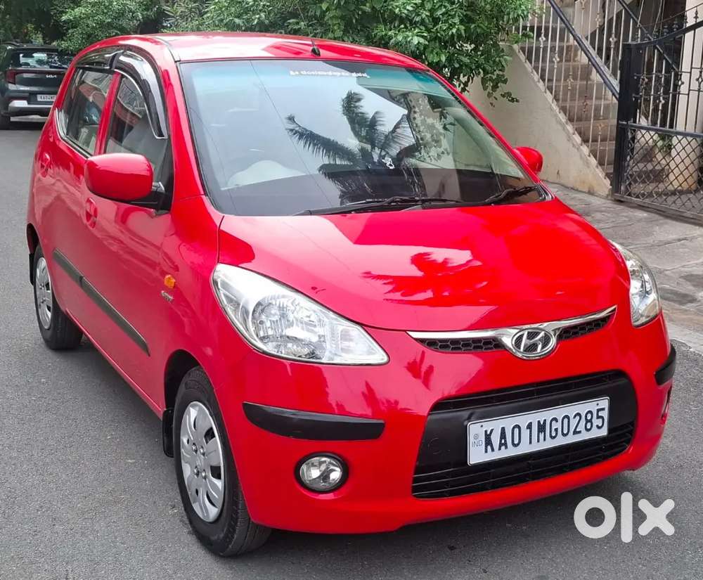 Hyundai I10 With Abs And Airbag 2010 Petrol 53000 Km Driven