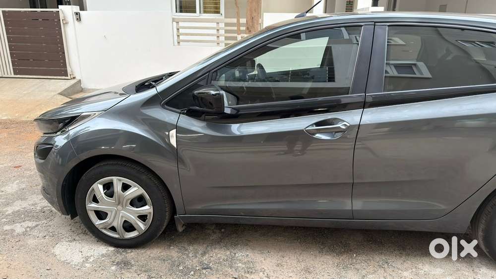 Tata Altroz Petrol Manual 2024