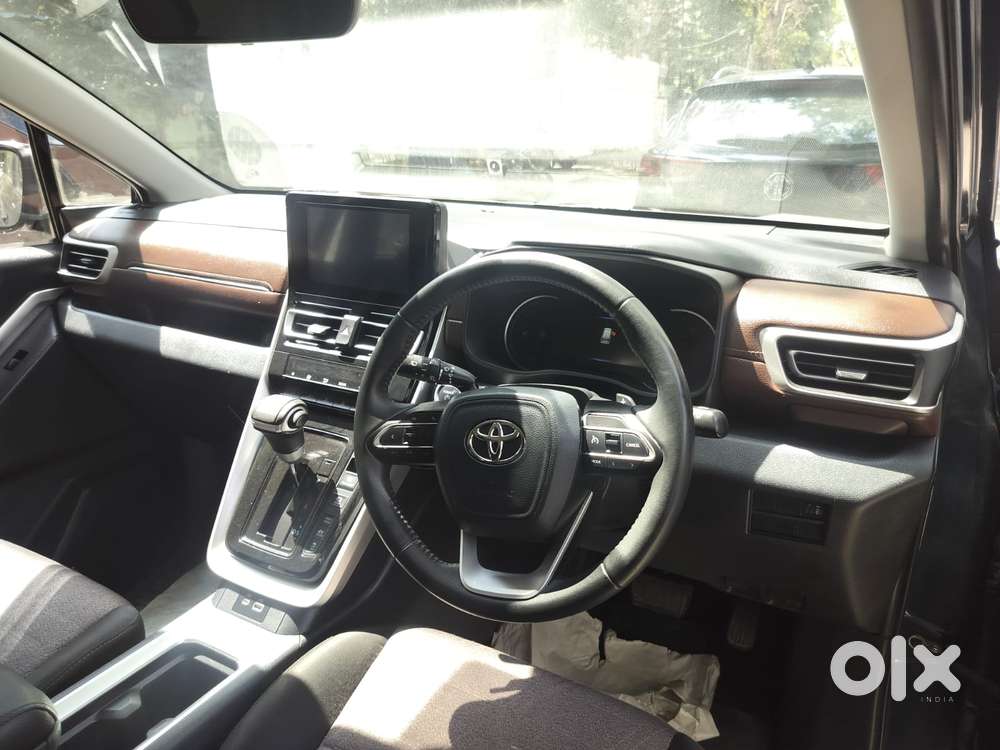 Toyota Innova Crysta